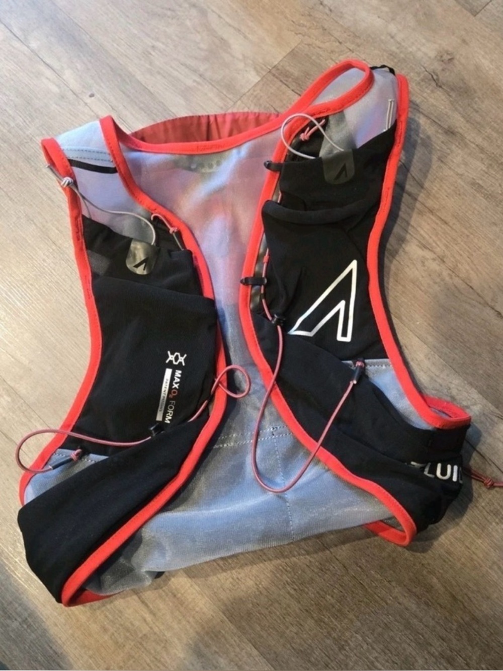 Ultraspire Big Bronco Hydration Vest – Size M/L No Flasks